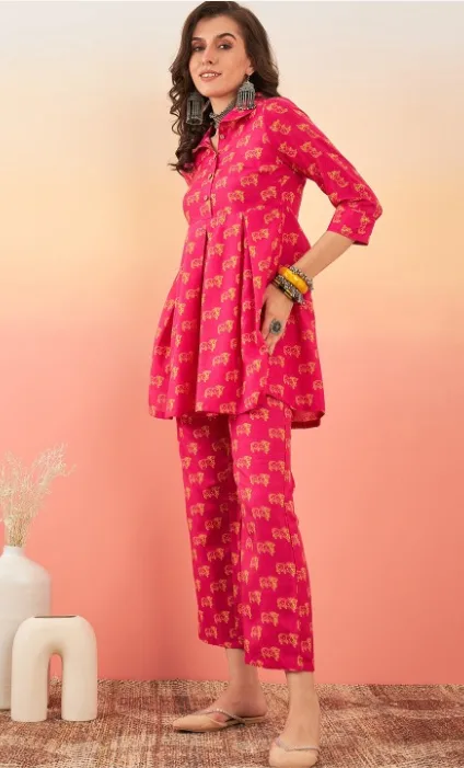 Ethnic Motifs Printed Shirt Collar A-Line Kurti With Trousers