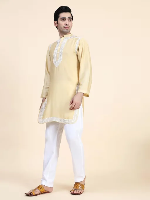 Mens Chikankari Kurta In Chanderi Silk