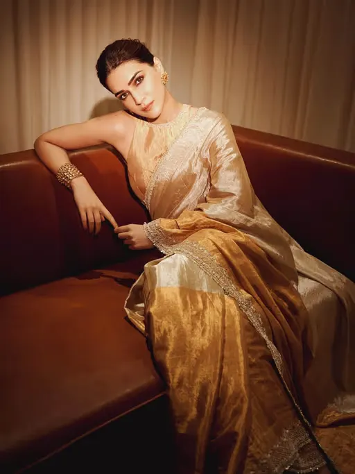 Sona Chandi Saree styled by Kriti Sanon