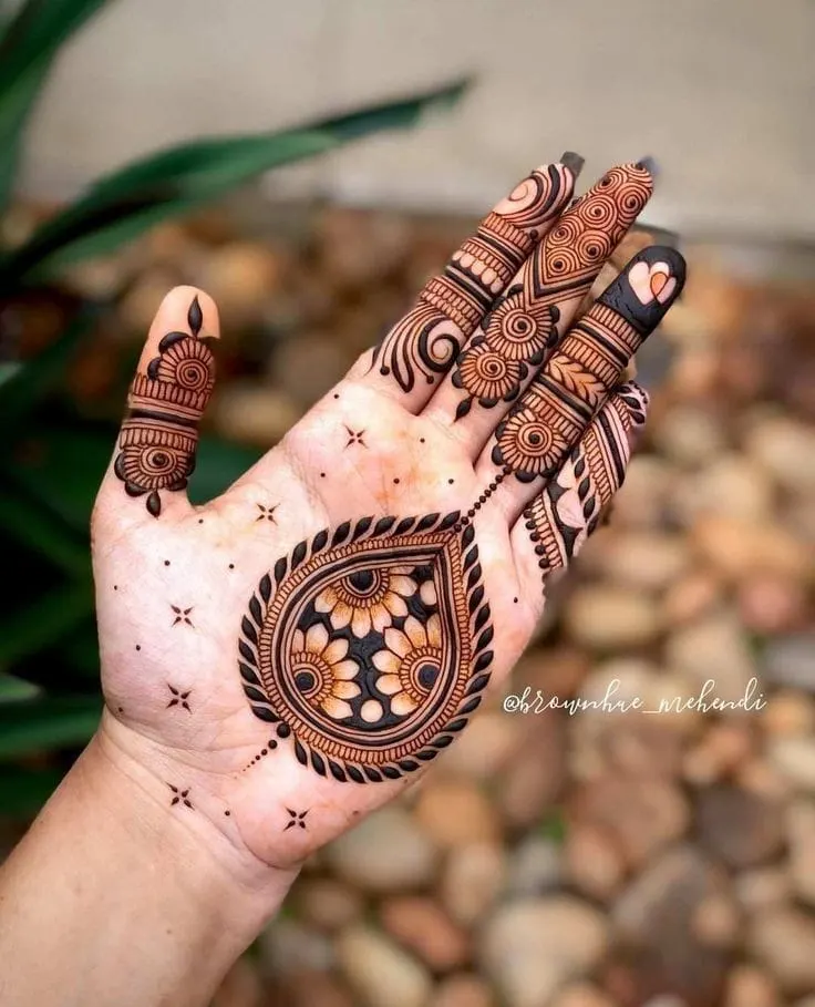 Modern Aztec Style Simple Mehendi Design
