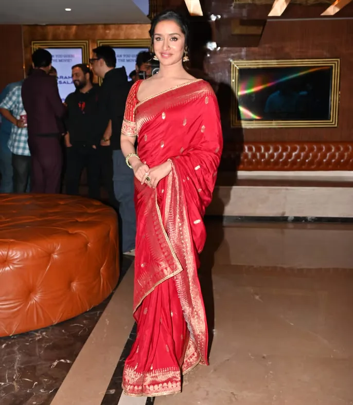 Masaba Red Haath Phool Saree styled by Shraddha Kapoor 