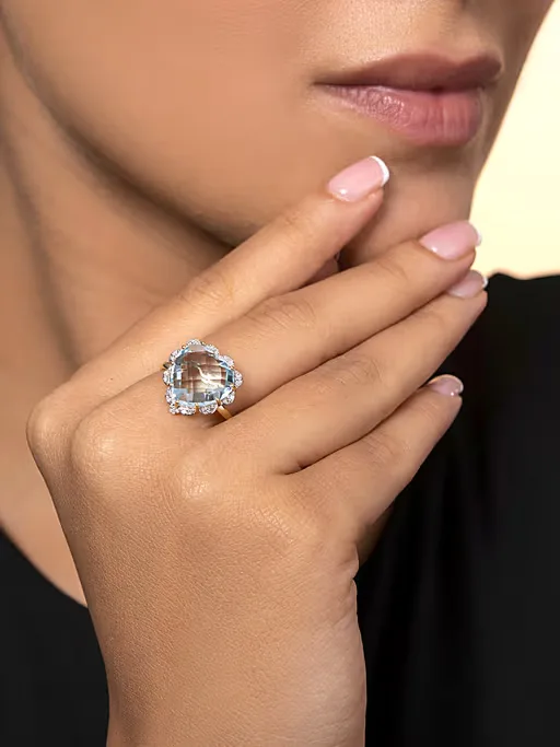 Diamond Heart Ring in 14 Kt Yellow Gold 