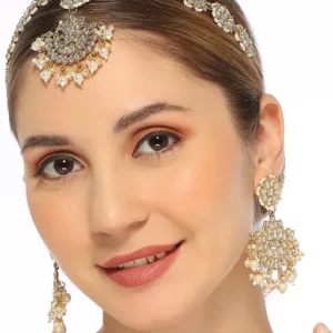 Matha Patti with Drop Earrings