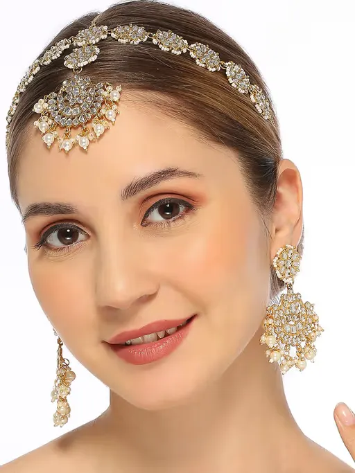 Matha Patti with Drop Earrings